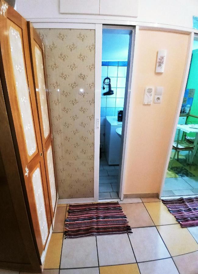 Apartament Neoclassical *
